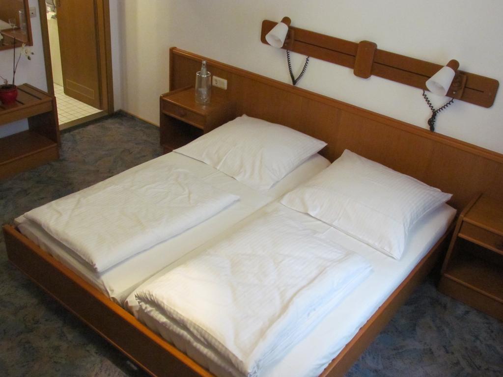 Hotel Stadt Mainz Schwabenheim an der Selz Δωμάτιο φωτογραφία