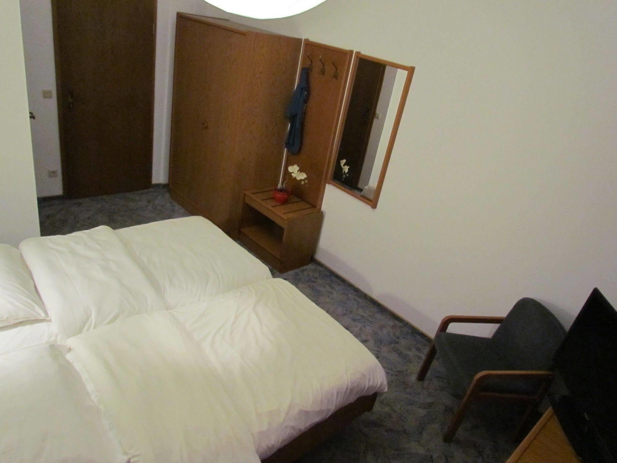 Hotel Stadt Mainz Schwabenheim an der Selz Εξωτερικό φωτογραφία